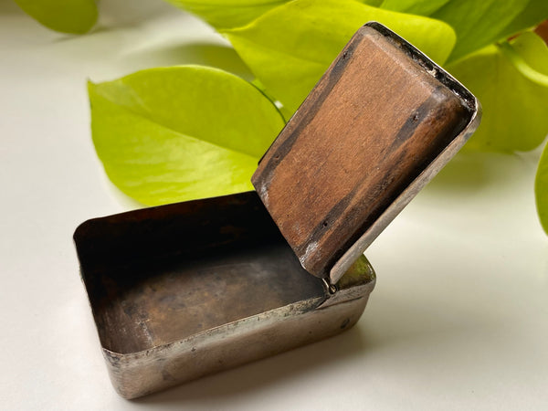 Antique WW1 Make Do Silver Vesta Case With Modified Wood Debris Fragment Inserted By A Soldier As A Memento Of A Bombing They Survived - Source Vintage