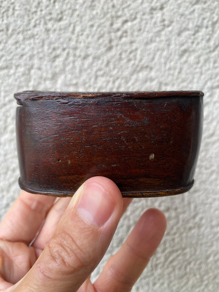 A Fine Antique 18th Century Welsh Chip Carved Snuff Box