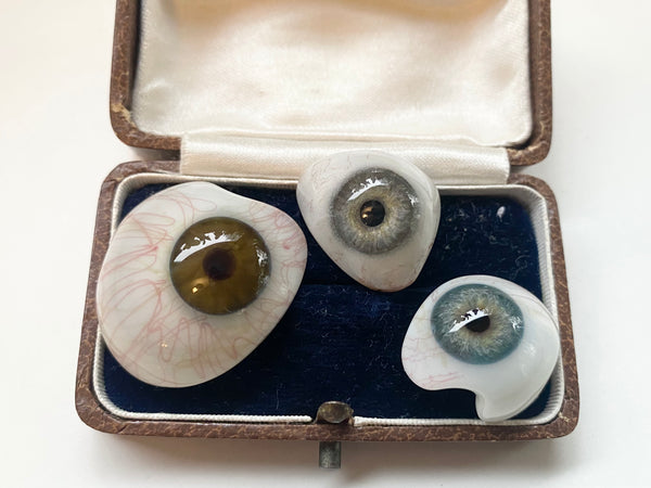 2 x Early 20th Century Child’s Glass Eyes