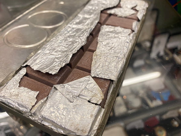 Rare Untouched Rowntree’s Silver Jubilee Chocolate Bar In Original Tin From 1935 - Source Vintage