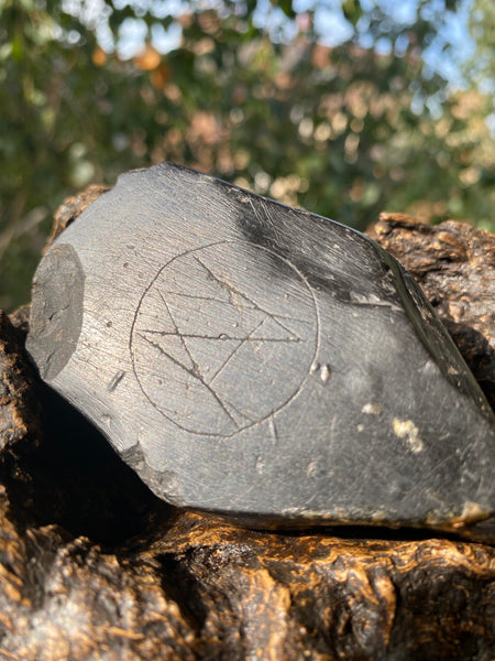 A Curious Whitby Jet Or Cannel Coal Object With A Mysterious Ritualistic Mark On The Back - Source Vintage