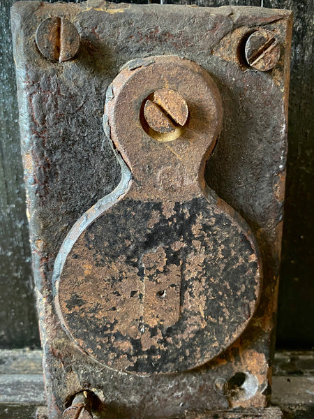 Salvaged Antique Warden’s Peephole From Hereford Gaol (1796-1870) With Handwritten Label