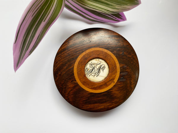 *RESERVED* A Wonderful Late 18th - Early 19th Century Treen Snuff Box Containing A Selection Of Spelling Letters - Source Vintage