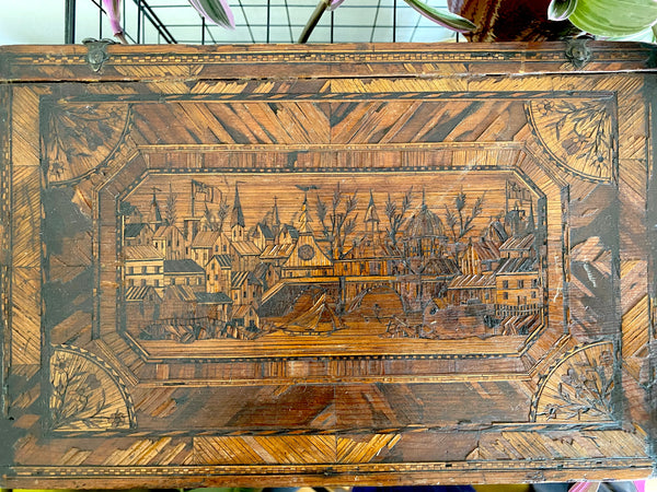 An Incredible Late 18th - Early 19th Century Napoleonic Prisoner Of War Made Straw Work Box - Source Vintage