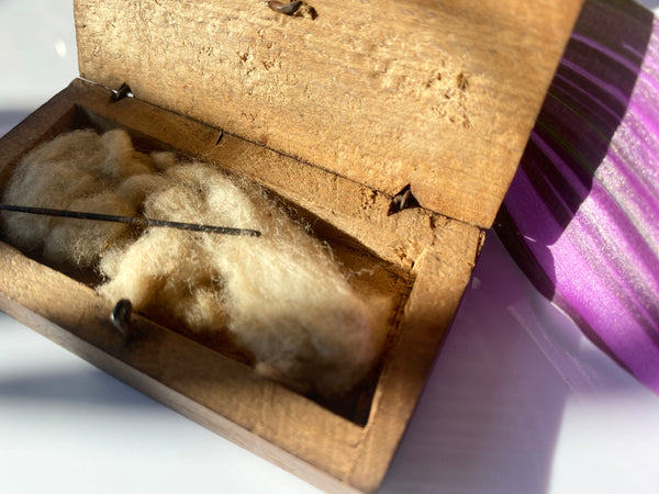 A Rare Antique 18th Century Macabre Needle In A Box Removed From A Soldier’s Belly In 1745 - Source Vintage