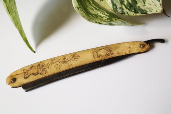 Antique 19th Century Scrimshaw Sailor Art Razor - Source Vintage