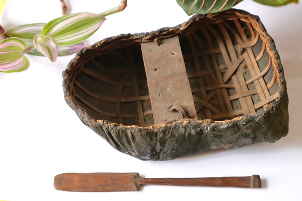 A Rare 19th Century Folk Art Miniature Apprentice Piece Coracle Boat - Source Vintage