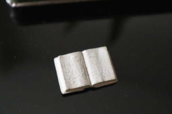 Rare WW1 Gallipoli Campaign Carved Stone Trench Art In Soldier’s Original Tin - Source Vintage