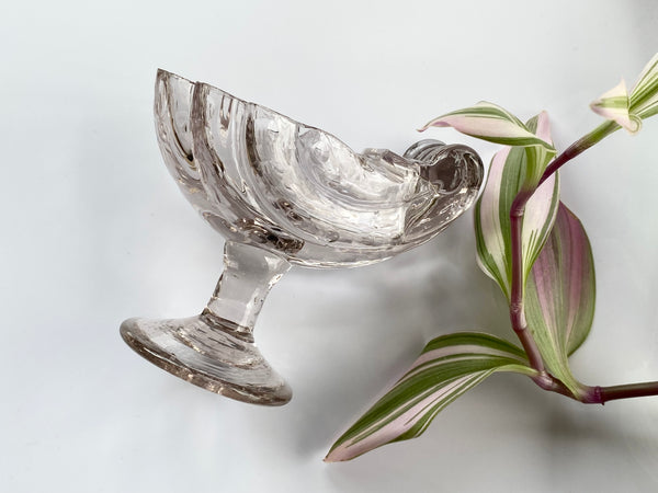 Rare Antique Georgian Novelty Shell Shaped Sweetmeat Dish c.1750. - Source Vintage