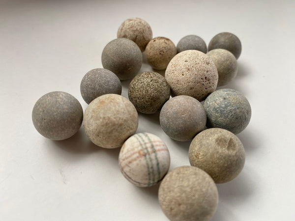 Collection 18th & 19th Century Clay & Ceramic Marbles Mud Larking Finds River Thames (London) - Source Vintage