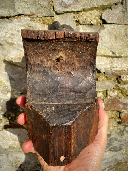 A Fine English 16th Century Carved Oak Portrait Corbel Of Generous Size & Weight - Source Vintage