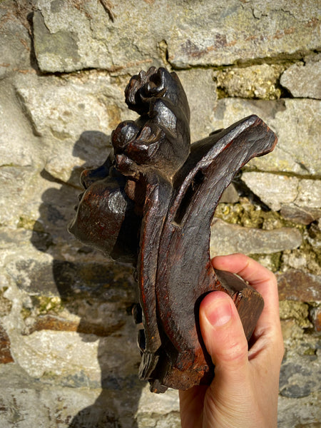 A Fine English 16th Century Carved Oak Portrait Corbel Of Generous Size & Weight - Source Vintage