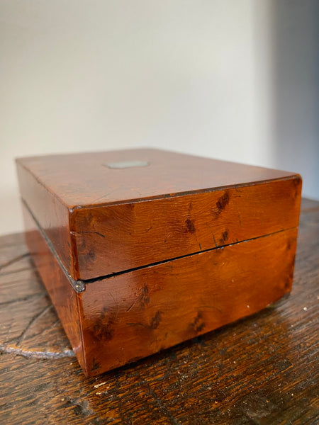 Antique Late Georgian - Early Victorian Walnut Veneer Musical Box Plays English National Anthem, Rule Britannia & 1 Other
