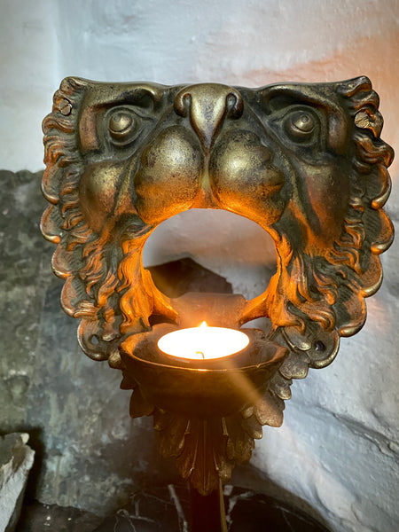 Antique 19th Century Billiard Table Pocket Lion Mounted Magnificently On A Marble Base - Source Vintage