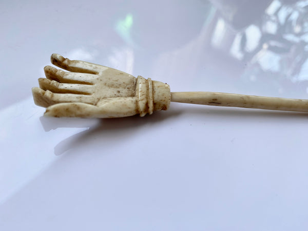 *RESERVED FOR MEGAN* Rare 18th Century Gent’s Bone Wig Scratcher