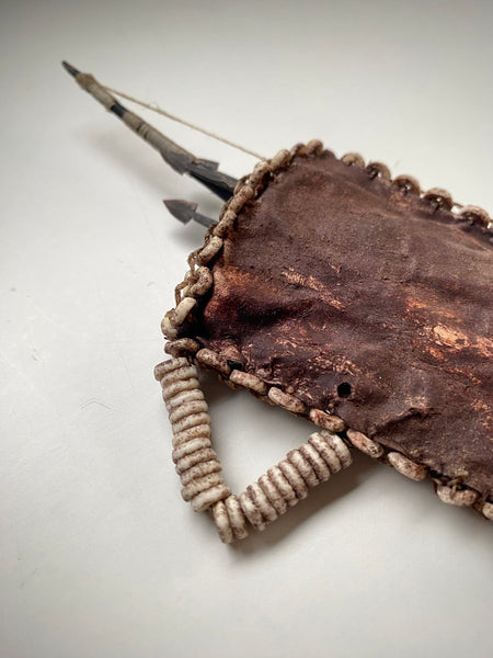 Unusual Antique Early 20th Century Miniature Handmade Bow & Arrow Set In Quiver