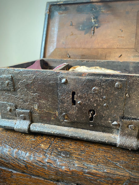 Rare, Fascinating & Rather Eerie 18th Century Witch’s Box Or Conjure Chest