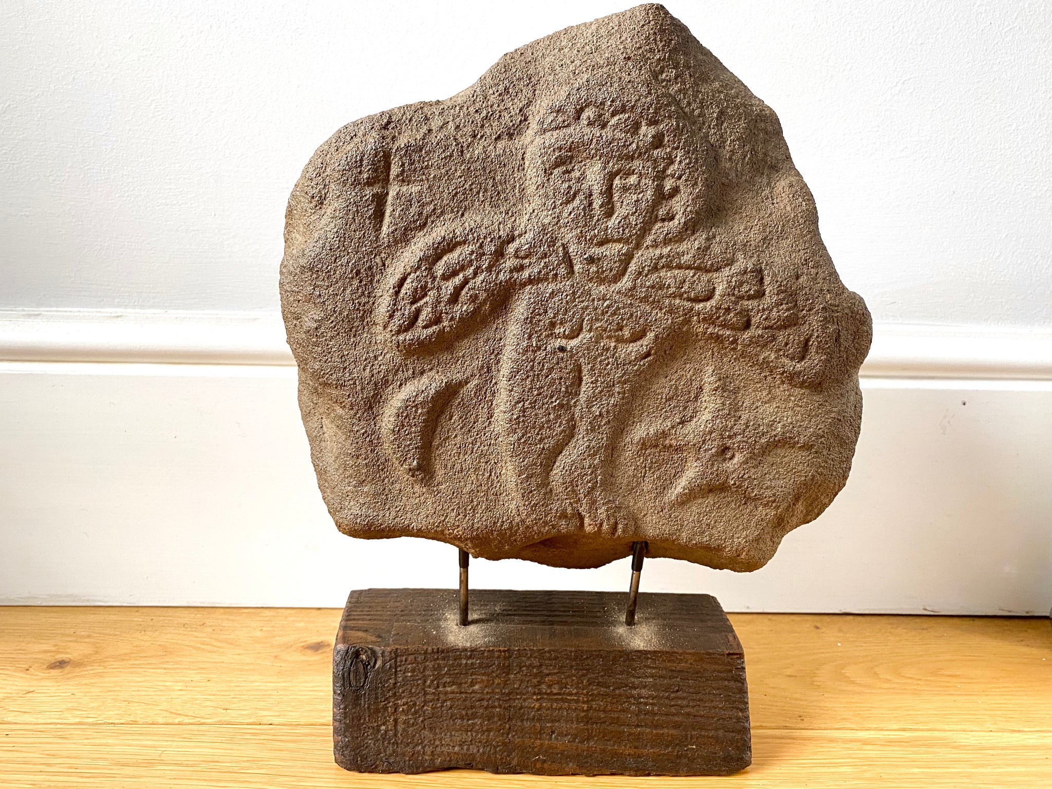 A Crude And Highly Naive Carved Antique Stone Stela Fragment, Reputedly Salvaged From A Church Wall In Derbyshire - Source Vintage